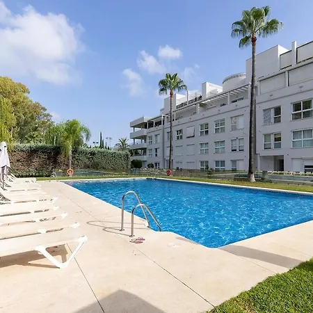 Διαμέρισμα Stunning 2-bedroom With Panoramic Views Μαρμπέλλα