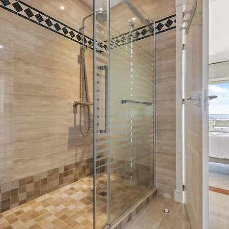 Stunning 2-bedroom With Panoramic Views * Marbella