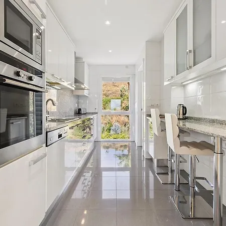 Lägenhet Stunning 2-bedroom With Panoramic Views Marbella