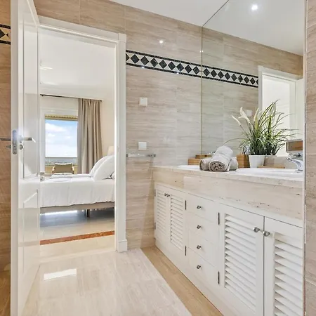 アパート Stunning 2-bedroom With Panoramic Views マルベーリャ