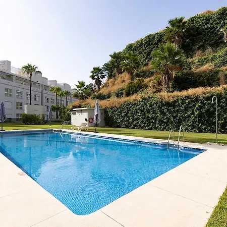 Stunning 2-bedroom With Panoramic Views マルベーリャ